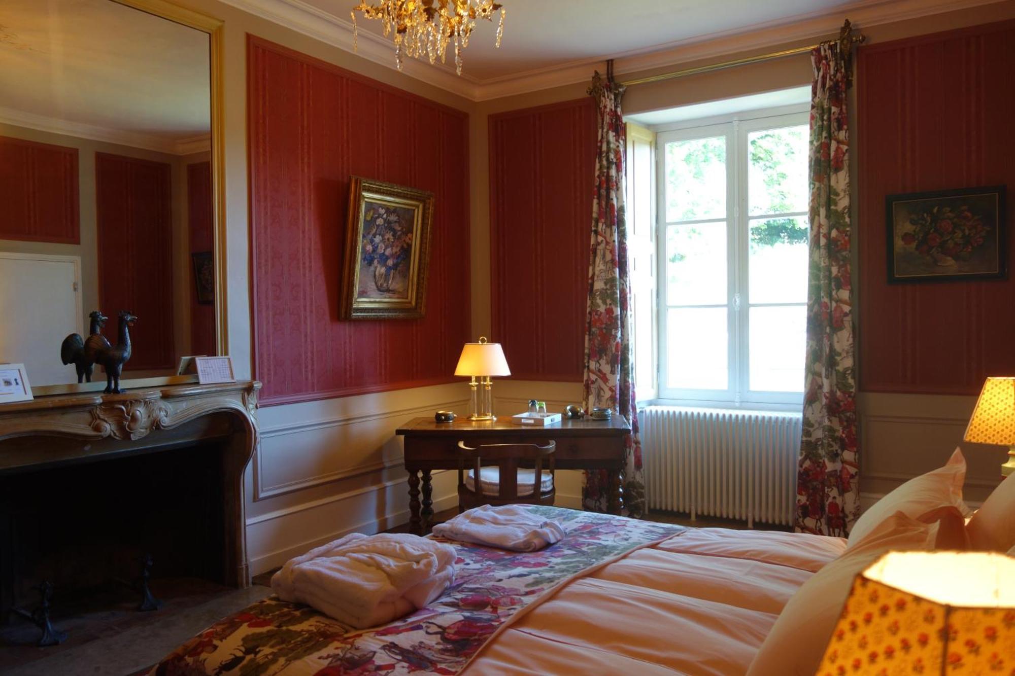Chateau De Mauvilly Exteriör bild